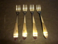 4 Retroneu KENT Cocktail Forks 18/8 Stainless Korea Flatware 5 5/8"  Vintage