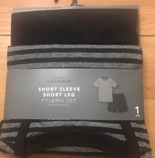 George Striped Short Sleeve T-Shirt & Short  Set Size 2XL  -  NEW