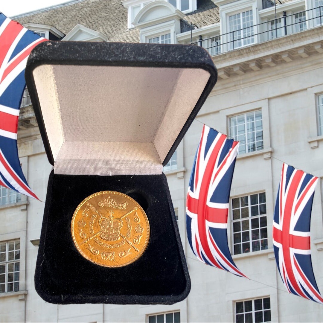 1952-2002 Queen Elizabeth II Gold Jubilee Coin Medal W/COA
