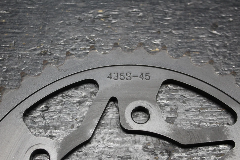 Piñón trasero 11-16 SUZUKI GSXR 600 750 VORTEX 2011 12 2012 13 14 15 2016 Foto 2 de 4