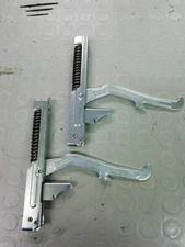PAIR OF COMPATIBLE HINGES ARISTON IN OVEN DOOR COD:KCF3692