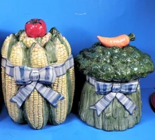 set of 2 FITZ AND FLOYD VEGETABLE GARDEN CERAMIC CANISTERS xlnt