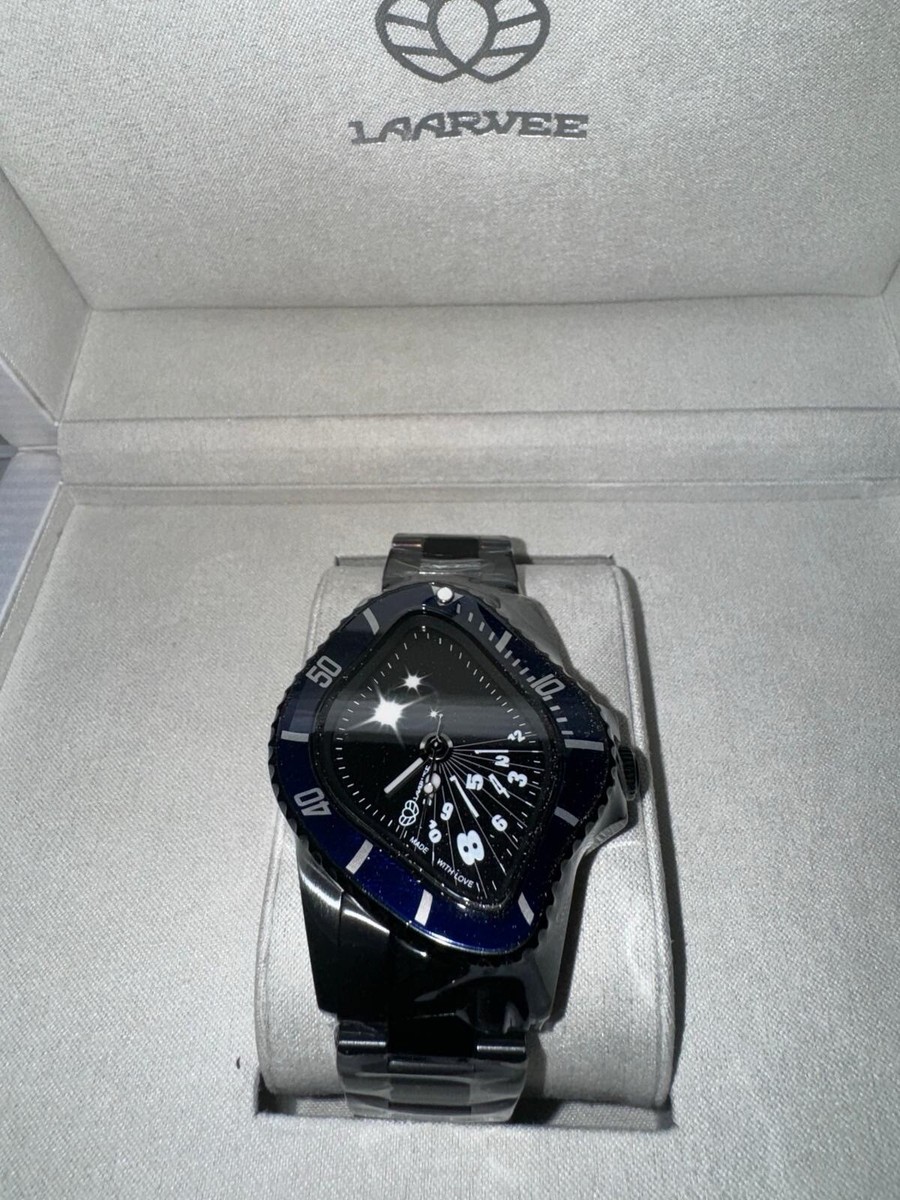 Laarvee PEA001R Watch Limited PVD BLK: Black Bezel & Black Laarvee PEA001R Watch Limited PVD BLK: Black Bezel & Black