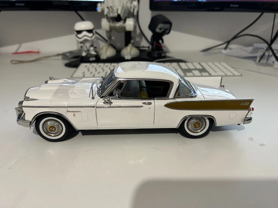 Studebaker Golden Hawk 1957 Sun Star 1:18 Diecast Model Car White New Boxed,Rare - Image 2 of 4
