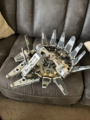 Lego Star Wars Millenium Falcon (7965) Build Only