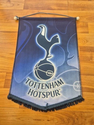 Fanion Logo Stade Tottenham Hotspur Football Collectible - Photo 1/3