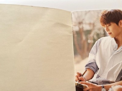 SHINee JONGHYUN THE AGIT The Letter Official Brochure [A] | eBay