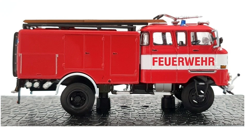 Atlas Editions 1/76 Scale 4144 113 - IFA W50 Foam Fire Engine Feurwehr - Image 3 of 4