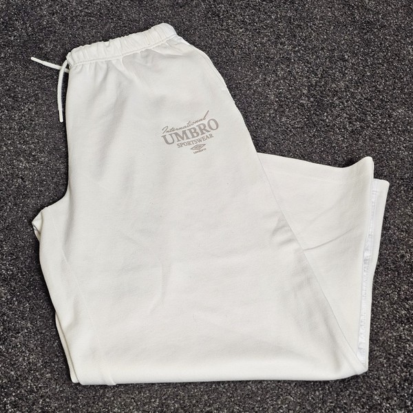 Umbro International Sportswear Size 12 Sweat Pants Track Pants