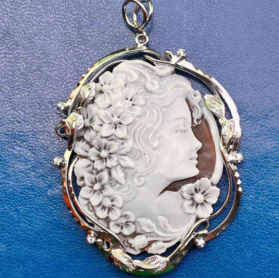 Collar colgante amuleto de la suerte Shell camafeo estilo vintage ITALIA genuino hecho a mano Foto 2 de 4