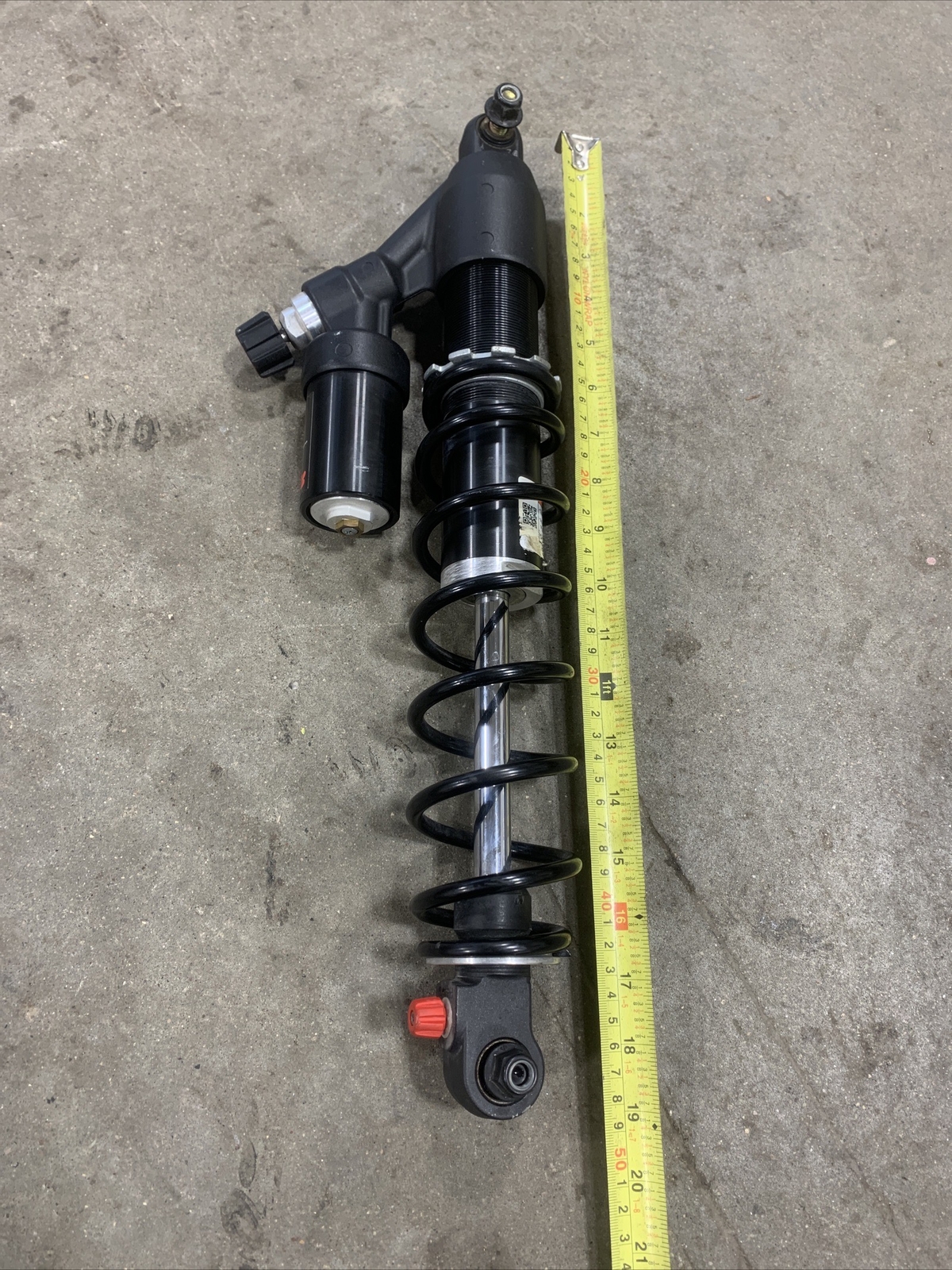 13 14 15 16 SKIDOO REV XS 800 XRS LEFT FRONT KYB PIGGY SHOCK 505073612