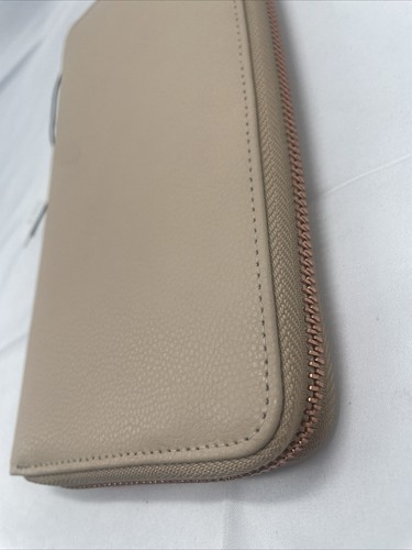 Kikki K Passport Holder Wallet Cream Colour Rose Gold Zip Enclosure New with Tag - Picture 3 of 8