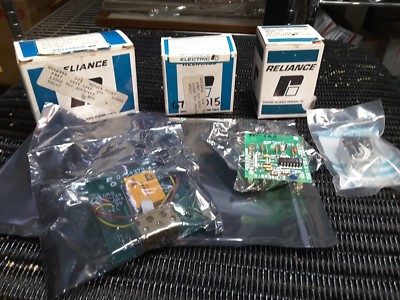 (4) Reliance Electric 0-54379-1 0-54350-3 600434-32T 411030- 14ANIB NEW $99