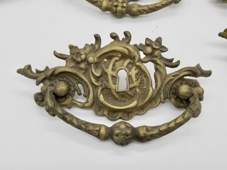 ANTIGUO CAJÓN FRANCÉS DE BRONCE FUNDIDO TIRADOR HERRAJES ARQUITECTÓNICOS Foto 2 de 3