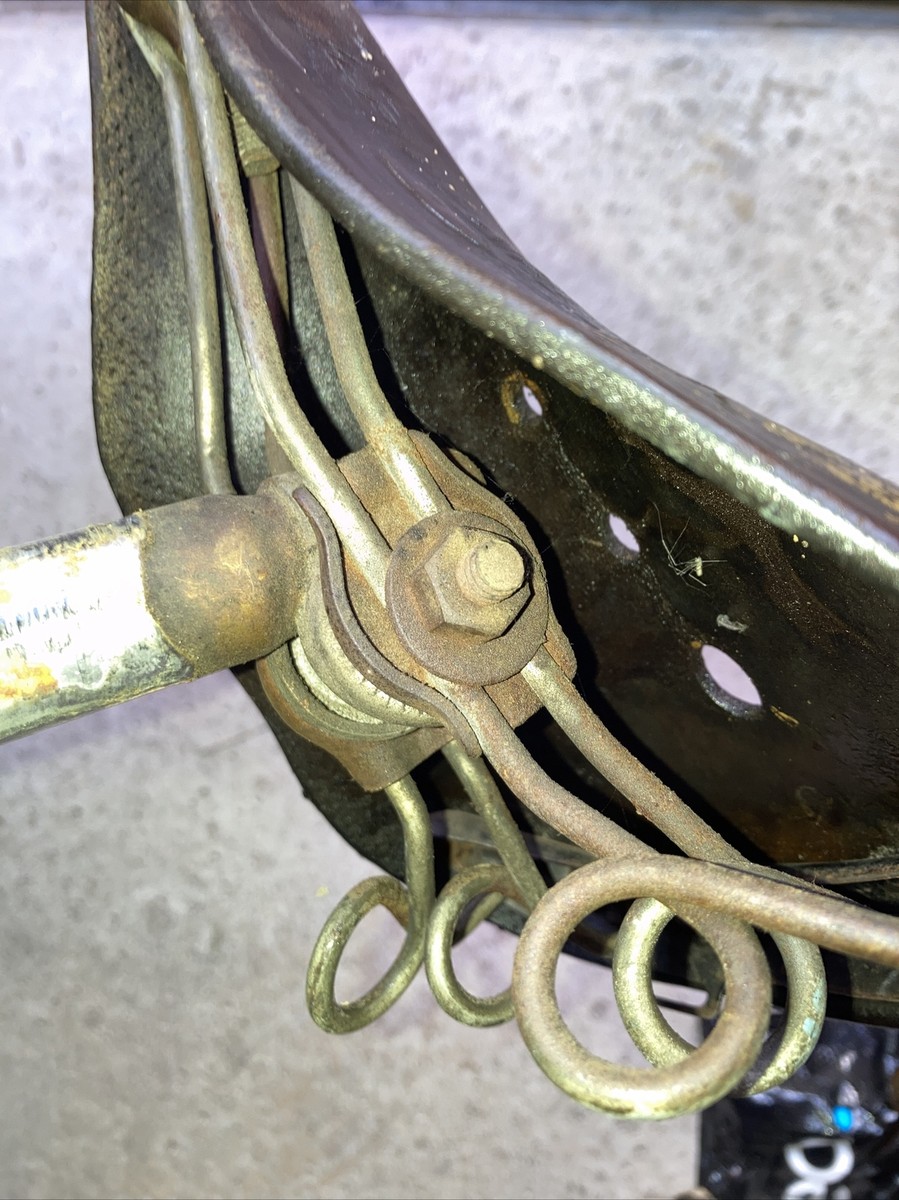 Ancienne selle de vélo dessus cuir marque L.F.Pearl vintage A885 | UK