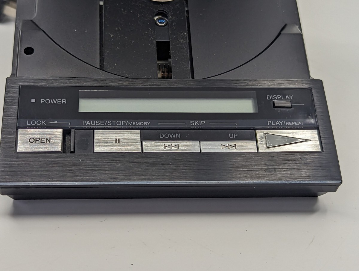 Very Clean Toshiba XR-P9 Portable CD Player, Works!, w/Dock
