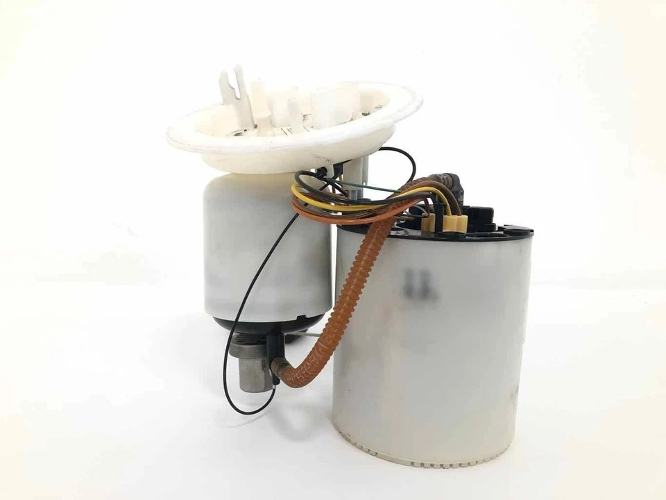 Audi A4 A5 2013-2017 tanque de combustible todo terreno bomba de gasolina con sensor de nivel --- 8K0919051AD Foto 2 de 4