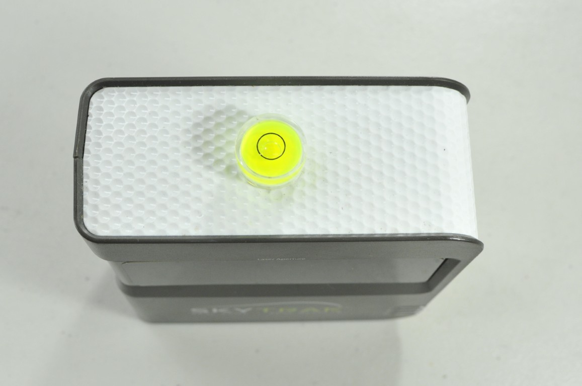 SkyGolf SkyTrak Original Golf Simulator Launch Monitor with Metal Case  #202527