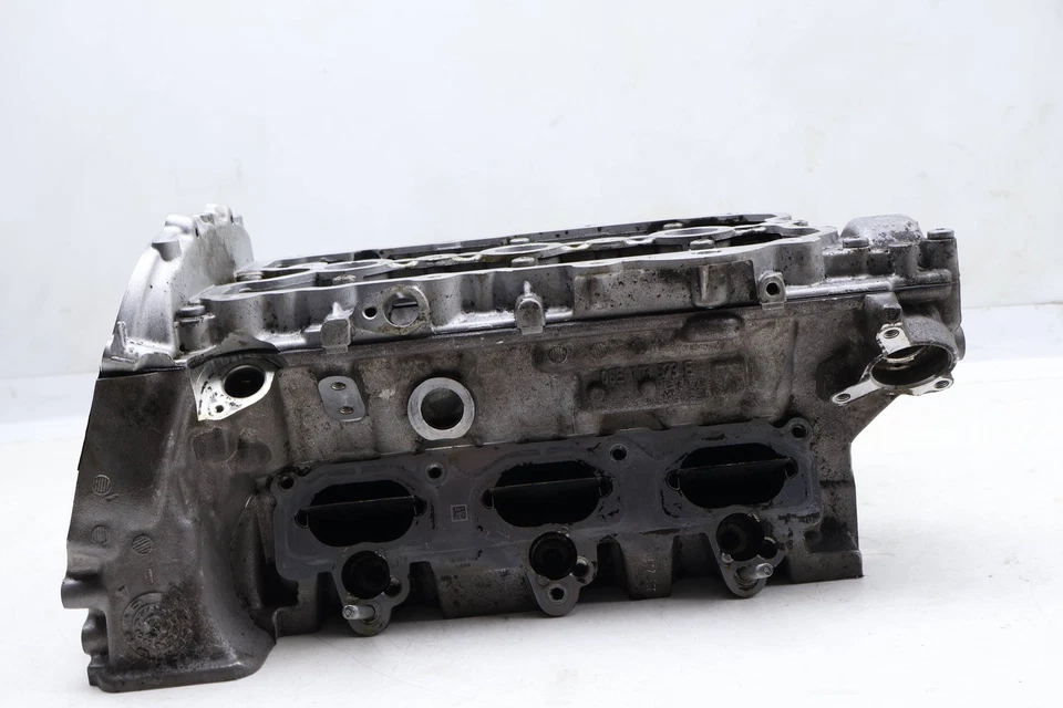 2006-2009 AUDI A4 QUATTRO 3.2L - LEFT BKH 3.2 Engine Cylinder HEAD 06E103067AL - Image 4 of 4