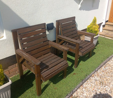 2pc Brown Wooden Garden Chairs Traditional Outdoor Armrests Backrest