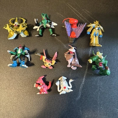 Vintage Mini Digimon Figuren Konvolut 10 Figuren 1,5” 1” Bandai H-T - Bild 1 von 4