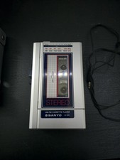 Vintage Sanyo M-G31 Sportster AM/FM Stereo Cassette Player TESTED Case Headphone