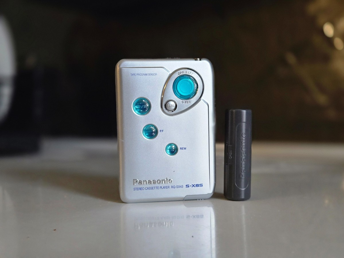 Slim Panasonic Walkman RQ-SX43 Cassette player fully Working 77hrs