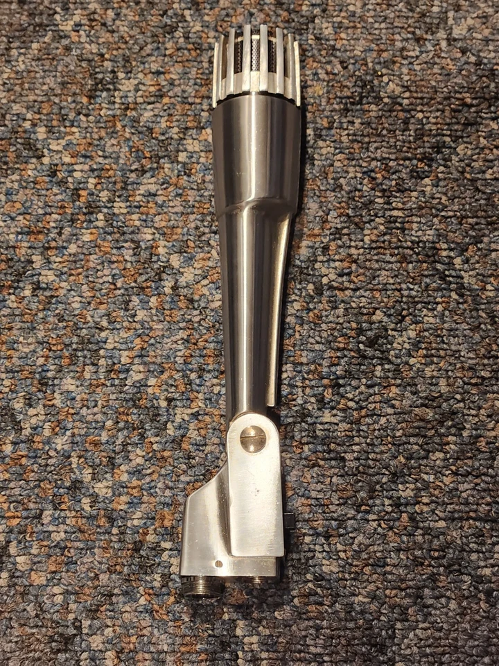 Vintage 1960's Lafayette 99-45460 Dynamic microphone - Image 4 of 4