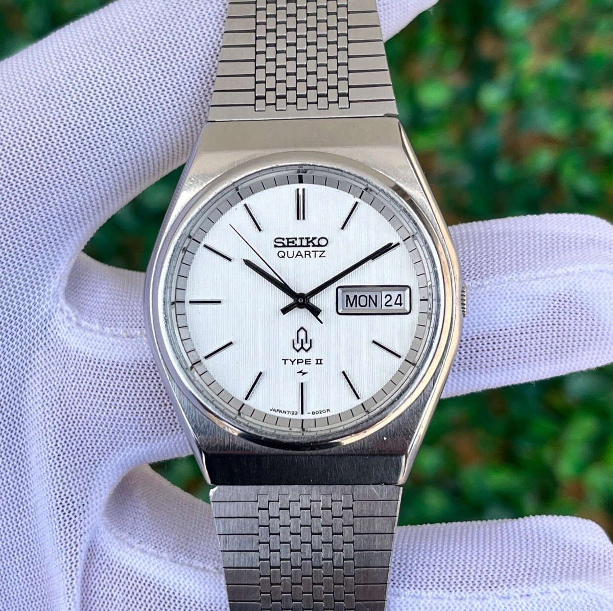Vintage Seiko Type II Linen Textured Dial Japan Made Men