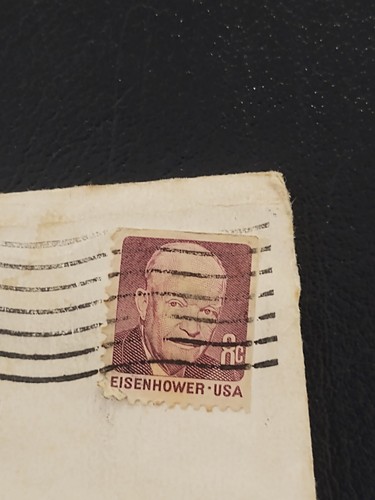 Vintage President Eisenhower 8 Cent US Postage Stamp - Picture 2 of 3