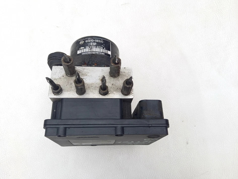 48940-09300 06.2109-0853.3 06.2102-0739.4 POMPA CENTRALINA ABS SSANGYONG ACTYON Foto 4 de 4