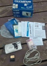Olympus CAMEDIA D-380 Zoom 2.0MP Digital Camera w/ Box 128MB SmartMedia Card
