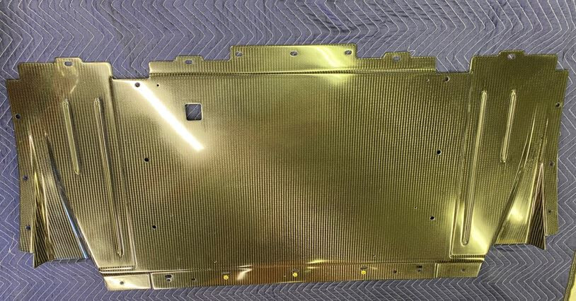 2005 2006 FORD GT GT40 SUPERCAR CARBON FIBER ENGINE UNDERTRAY SHIELD