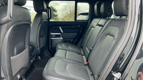 2023 Land Rover Defender 3.0 D300 X-Dynamic HSE 110 5dr Auto With Climate S - Picture 4 of 24