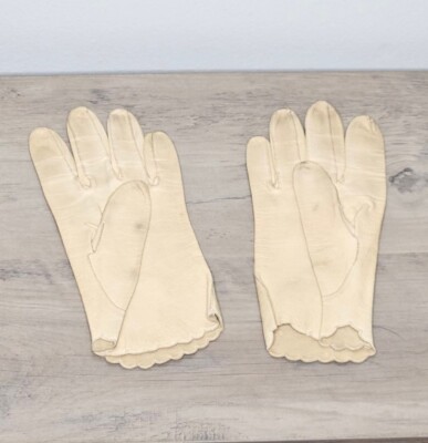 Vintage 1950s Beige Kidd Leather Gloves Made In Western