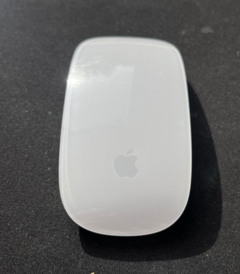 Apple A1296 Magic Mouse - Weiß (MB829Z/A) -defekt-