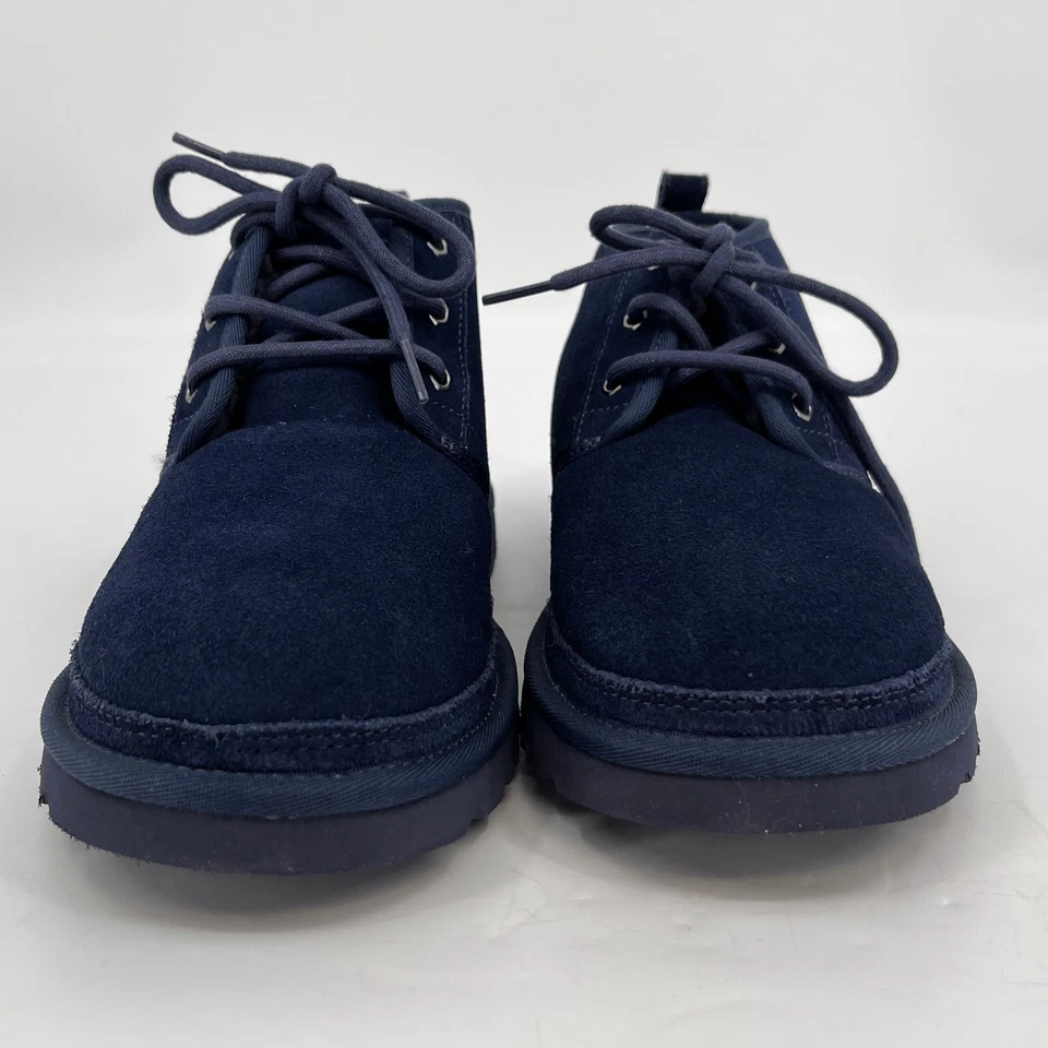 Botas clásicas de gamuza UGG Neumel talla 10 azules con cordones forradas de piel de oveja Foto 3 de 4