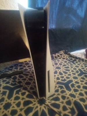 Sony Ps5 Standard Disc 1TB With a 144hz Curved Samsung Monitor With Controllers