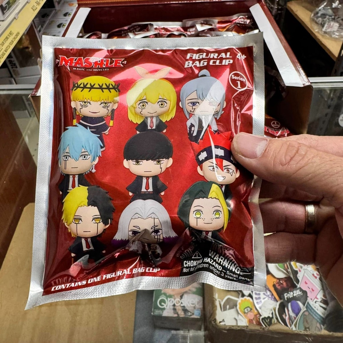 Monogram ANIME MASHLE Series 1- 3D Foam Bag Clip in Blind Bag 1X