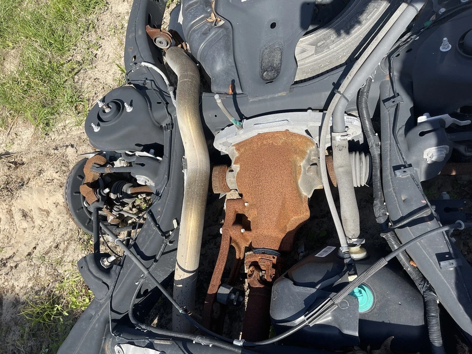 2015 2016 2017 Ford expedition rear axle Differential￼ Eco boost Limited - Image 4 of 4