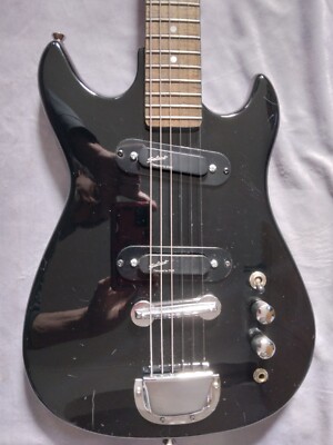 Samick Vista Electric Guitar Model V2000 Short Scale Stratocaster