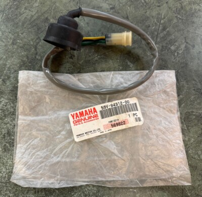 yuu 様 OEM Yamaha Headlight Bulb Socket Moto 4 Warrior Terra Pro 59V
