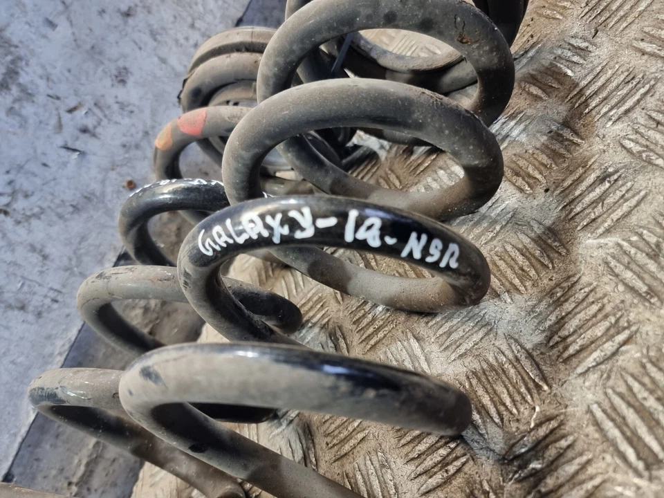 Par de muelles helicoidales traseros Ford Galaxy 2,0 L TDCi automático DSL MPV 2018 MUELLES HELICOIDALES Foto 4 de 4