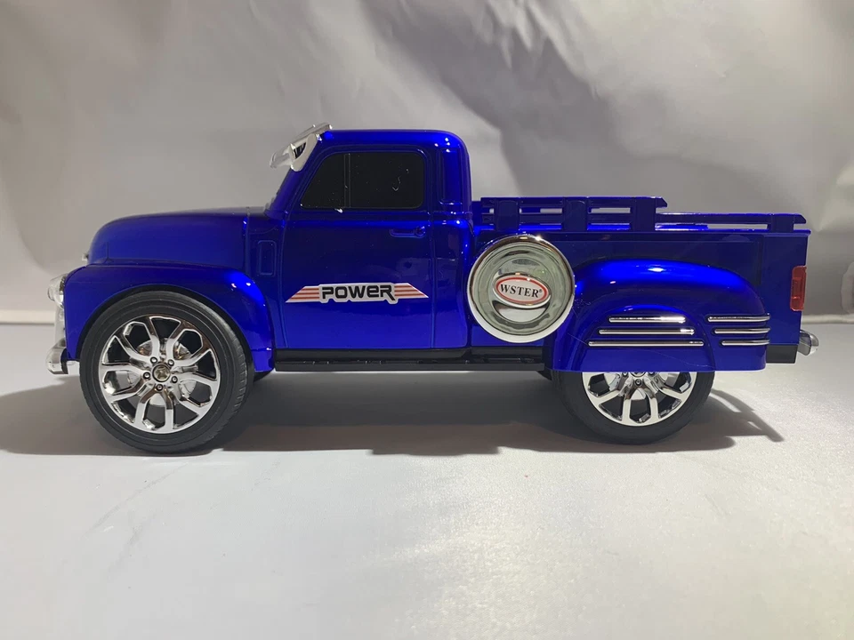 Blue Loud Bluetooth Truck Speaker With FM Radio/Aux Inputs/USB Port/LED Lights. - Image 2 of 4