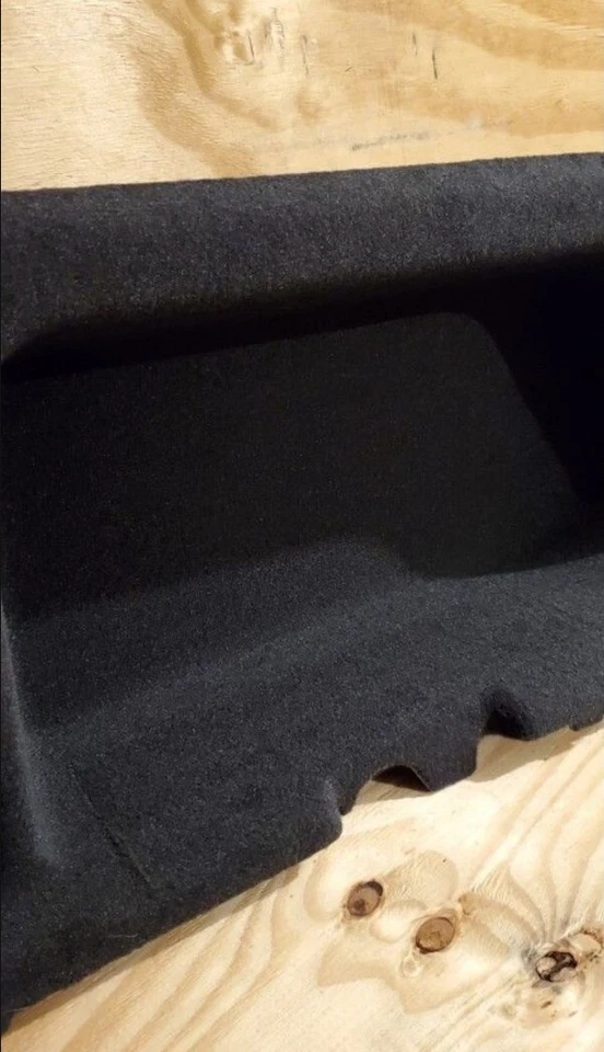 Cuarto inferior trasero izquierdo Land Rover Discovery 2017 a 2020 pieza OEM LR081284 Foto 3 de 4