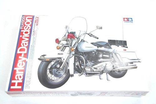 Tamiya Harley-Davidson Shovelhead FLH 1200 Police Big Scale 1:6 Display Model