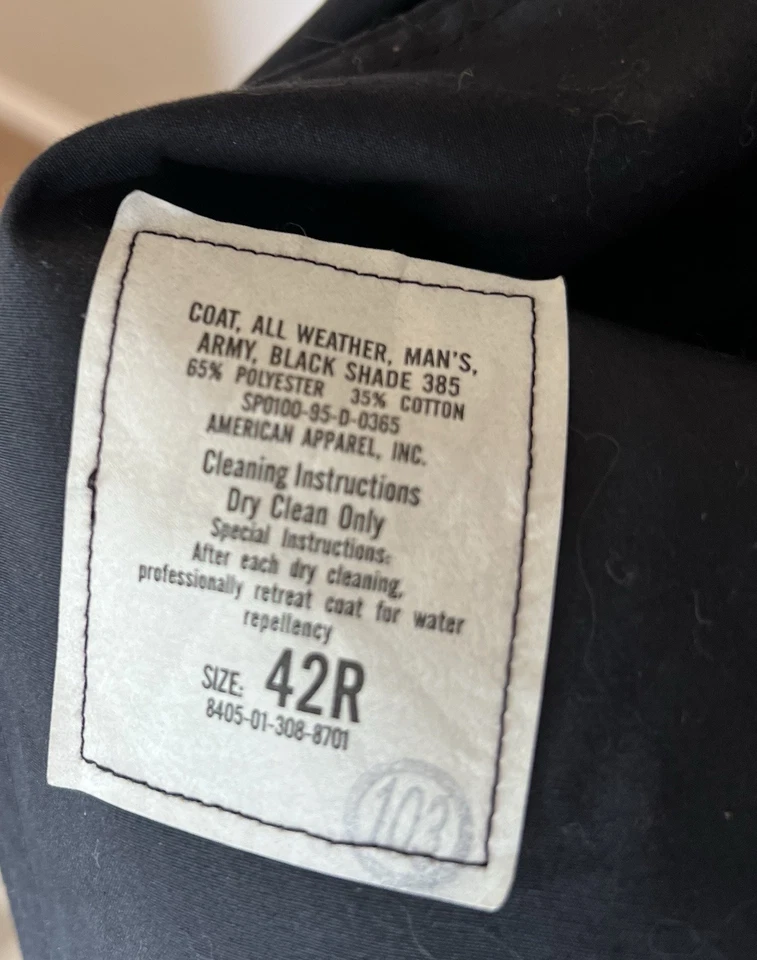 Gabardina militar con cinturón negra American Apparel, Inc, talla 42R *Se envía RÁPIDO Foto 3 de 4