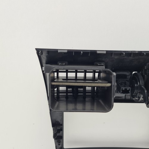 Subaru XV Dash Fascia Stereo Surround Trim G4X 2012 - Picture 12 of 13