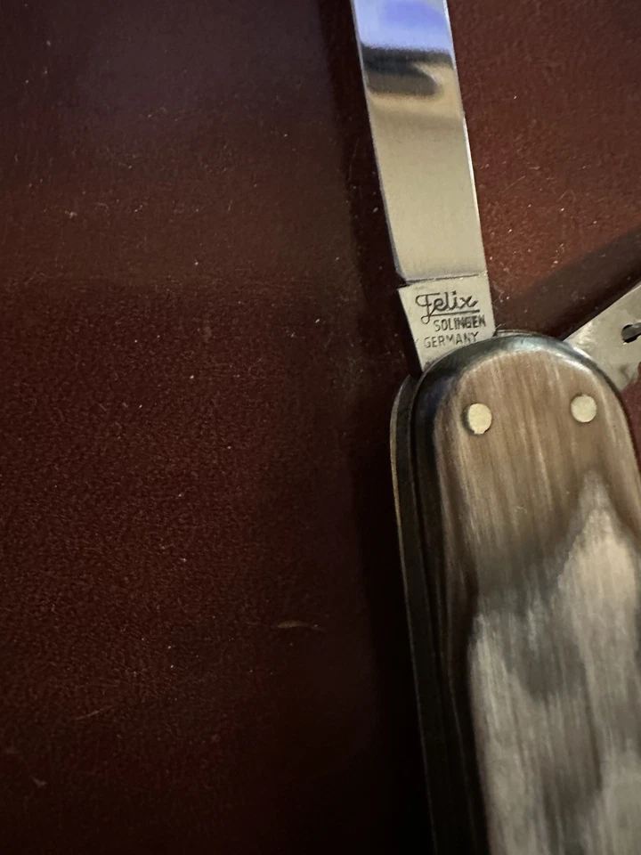 Cuerno de búfalo prístino Solingen inoxidable 4 hojas vintage alemán Foto 2 de 4