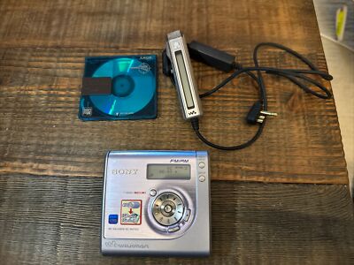 Sony MZ-NHF800 Hi-MD MiniDisc Recorder with Radio And Remote 